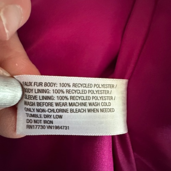 NWOT-Cat & Jack 5T Faux Fur Pink Medium Weight Coat-Never worn/washed - Picture 7 of 7